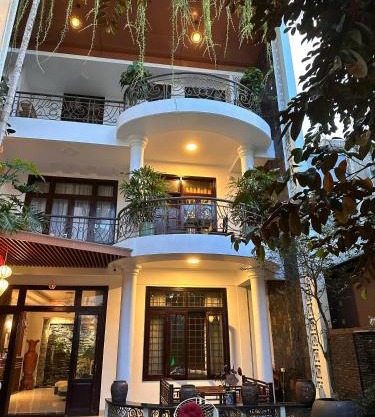 Nana Homestay & Villa Apartment