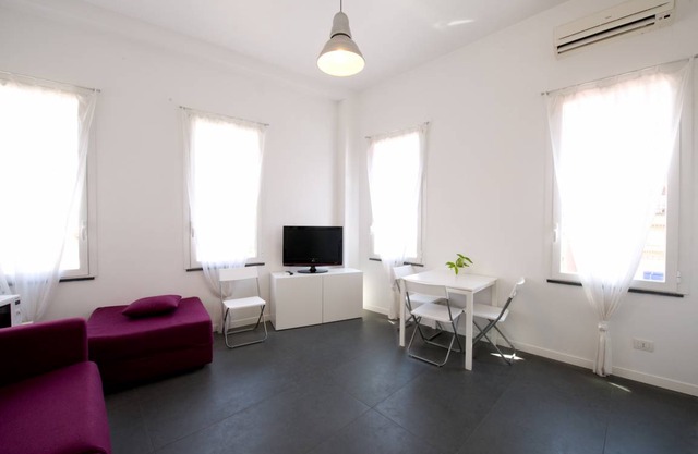 Nardones Studio Apartment by Wonderful Italy