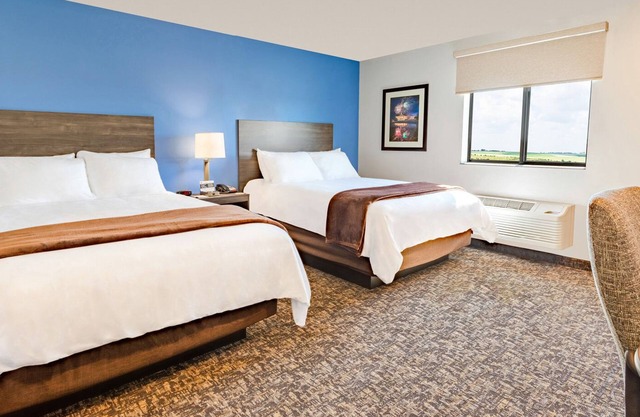 Nature-Lover-Friendly Room Near Mississippi Views & Walkways