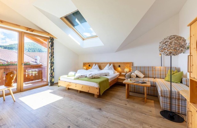 "Naturgefühl" - double room with shower, WC (from 7 nights) - Nature and wellness hotel