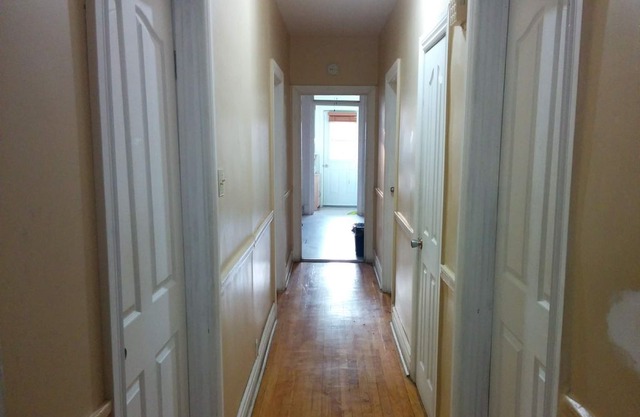 Near Metro Monk, 4 bedrooms.