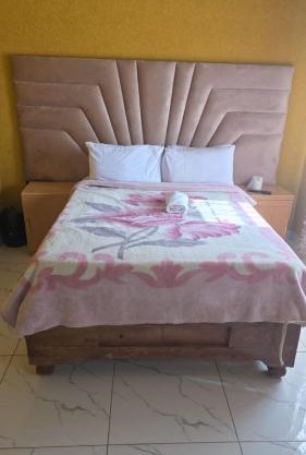 Neethling 6 Guest House