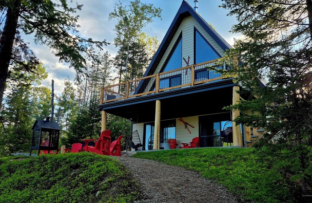 *NEW Chalet A-FRAME in Mauricie* Breathtaking views and tranquility & SPA