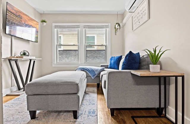 NEW! Cozy Historic Retreat| Heart of the Highlands