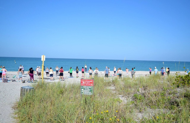 NEW! Gated 2/2 Single-family Guest House! 13 mins to Englewood Beach!