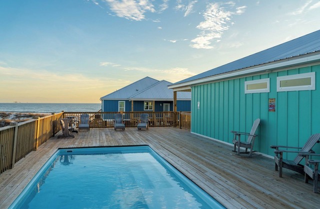 New Gulf View Construction with Private Heated Pool - Hello Sunshine