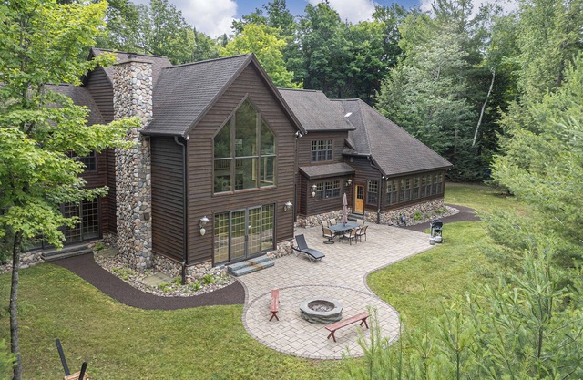 New Listing! Don’s Bay Estate | Lakefront Luxury - AC, Dock, Trails & FirePit