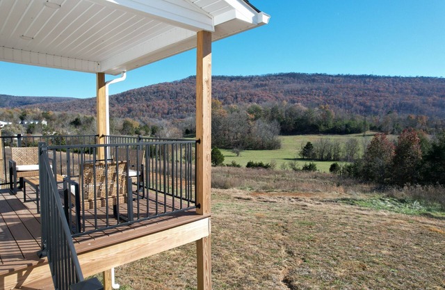 *NEW* Mountain & Sunset Views l Near Cloudland Canyon - Cloudland Cottage!