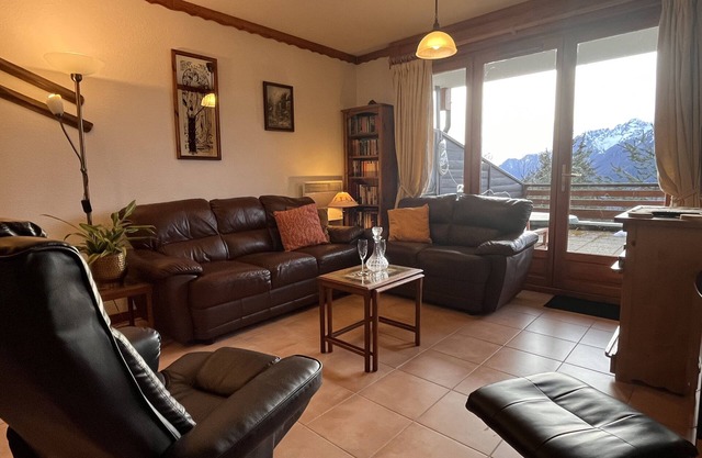 NEW-stunning view and spacious terrace - 5 persons