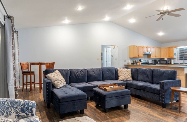 New to listing! Dorsey Dock Retreat w/Dock!