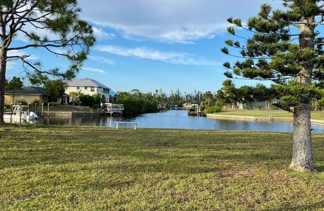 New waterfront Pine Island home awaits your fishing adventure!