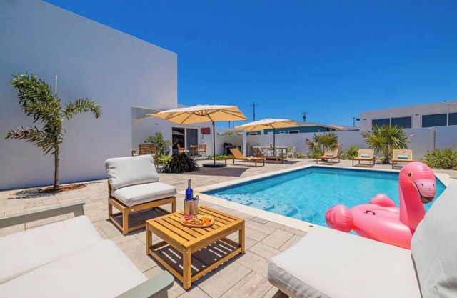 Newly Built ~ Private Pool ~ 3BR ~ Parking ~ Wi-Fi