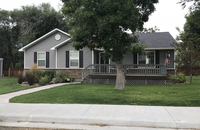 Newly remodeled. Home away from home. Great for any adventure!