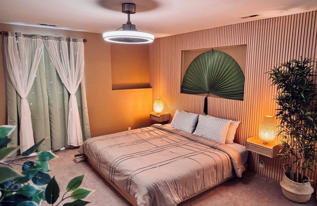 Newly Renovated Private Entrance Guest Home In Briargate