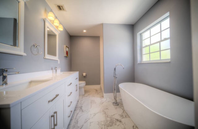 Newly renovated home close to the beach and all attractions