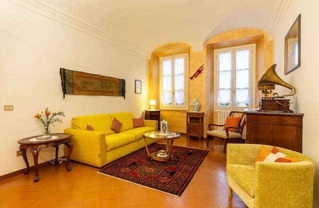 Nice apartment for 7 guests with WIFI, TV, patio and parking
