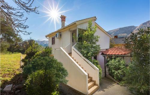 Nice Apartment In Bascanska Draga With Wifi