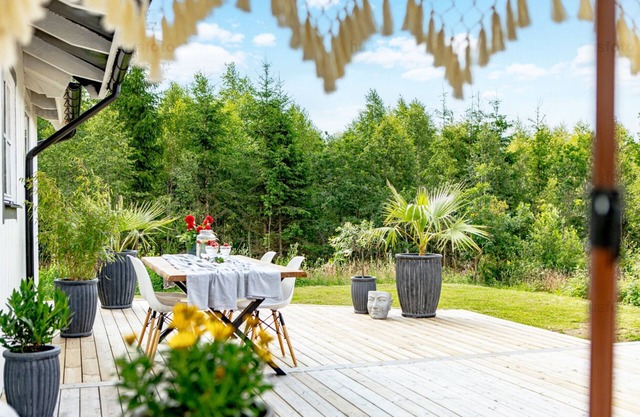 Nice holiday home in Marbäck, near Halmstad and Ullared |SE02065