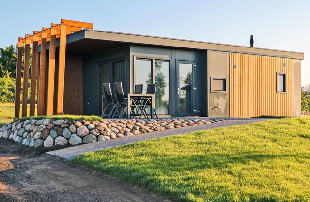 Nice home in Süsel with kitchen