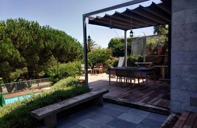 Nice loft apartment with garden and private pool