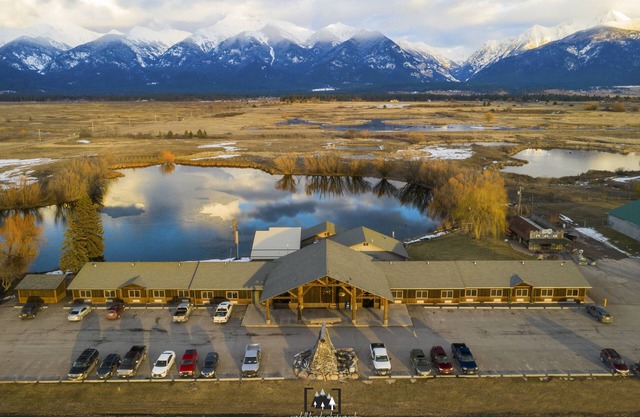 Ninepipes Lodge