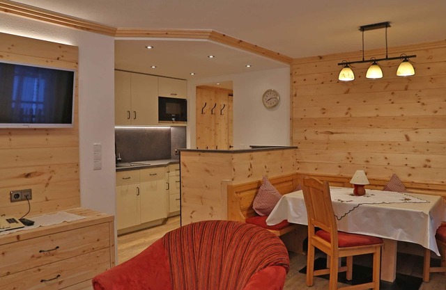 No. 15 ZIRBENwelt suite - Braito guest house