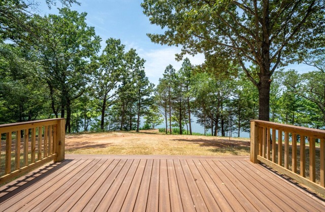 Nordin's Lake House Newly Renovated, Peaceful Lakefront Hideaway on Delaware Bay, Sleeps 10