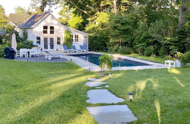 nStylish home + Pool House walk to town/jitney/park