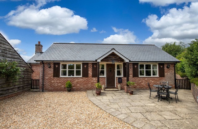 Oak Tree Cottage, Charming & Rural Home, Heart of the New Forest