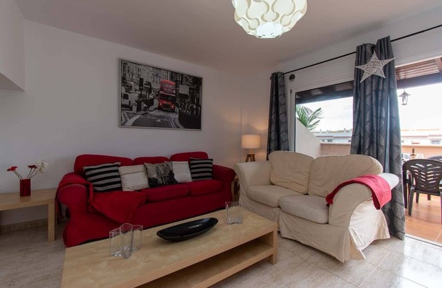 Oasis Dakota Duplex - Three Bedroom Apartment, Sleeps 7