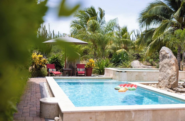 Oasis of Relaxation 1BR Apartment w/pool -Sunrise
