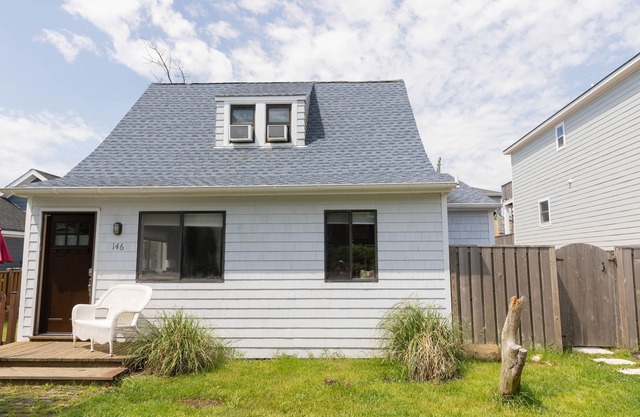 Ocean Beach Fire Island Great House Perfect distance to beach and town