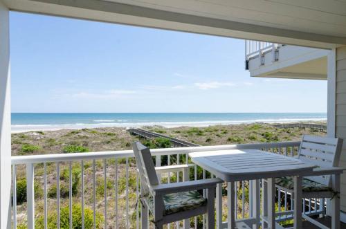 Ocean Breeze by Bryant Real Estate