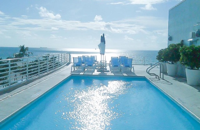 Ocean Drive Studio Beach Front