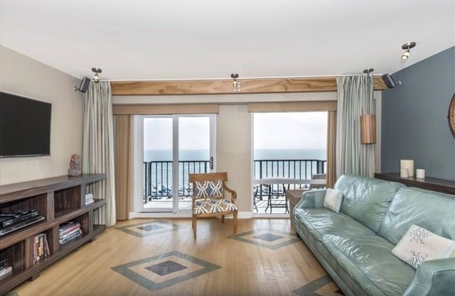 OCEAN FRONT CONDO. ENJOY YOUR MORNING COFFEE SITTING ON YOUR PRIVATE BALCONIES WATCHING THE SUNRISE.