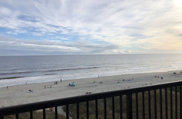 Oceanfront Barefoot Retreat