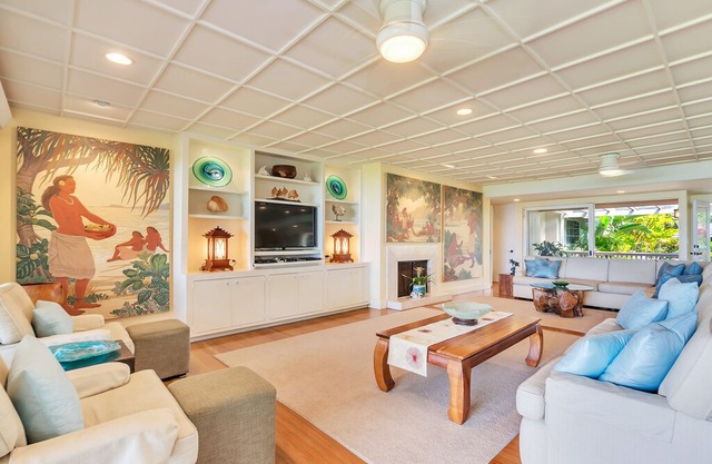 Oceanfront Banyan Tree Beach House, Hawaii Kai