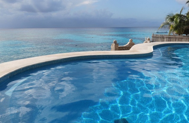 Oceanfront condo on the bluest ocean of Cozumel island