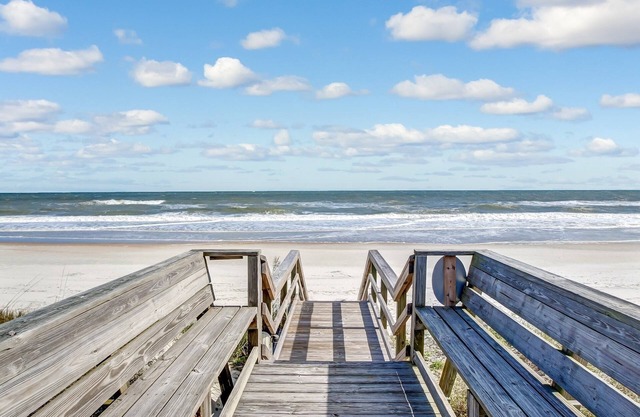 Oceanfront Condo, Private Walkway to the Beach by RedAwning
