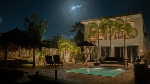 OCEANFRONT VILLA WITH ACCES CARIBBEAN SEA