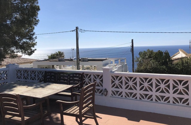 Oceanside villa overlooking the Med