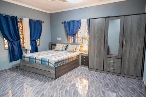 Okyeame Memorial Guesthouse - Royal Stayokay