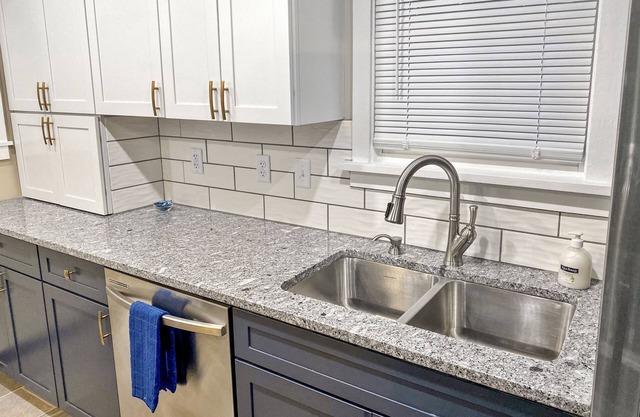 *Omaha - UPDATED, Clean, Spacious Home*