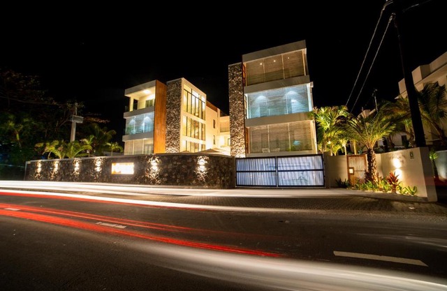 ONE BAY RESIDENCE NO 8
