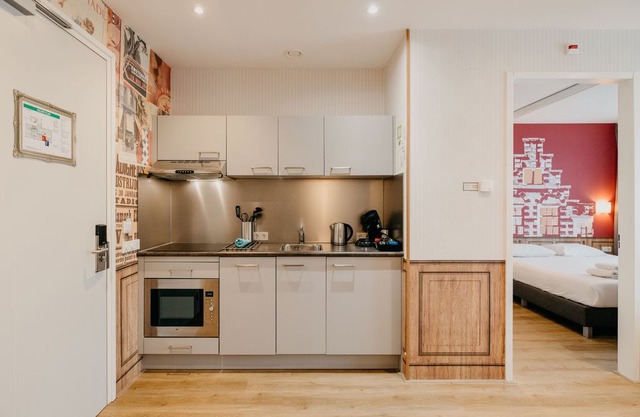 One Bedroom Apartment - Amsterdam ID Aparthotel