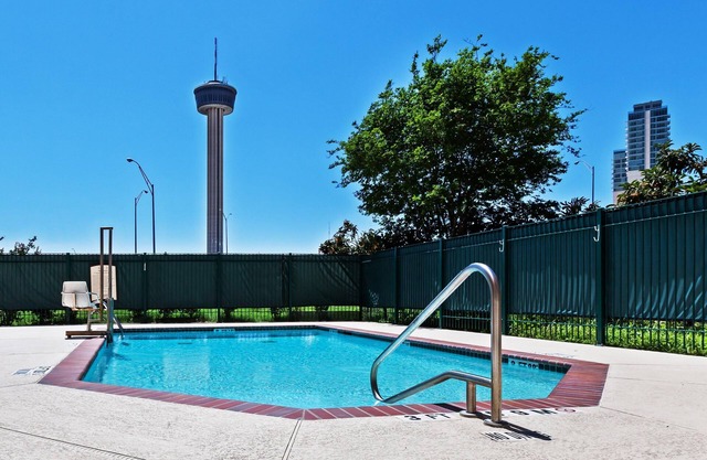 Only 3 Blocks from Gonzalez Convention Center | Outdoor Pool + Roll-in Shower