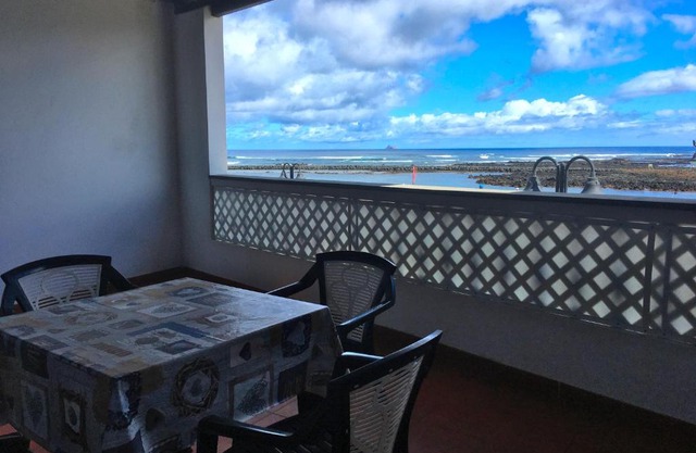 Orzola frente al mar