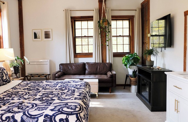 Osceola Mill is a boutique inn located in the Shenandoah Valley 20 minutes from Lexington and Staunton.