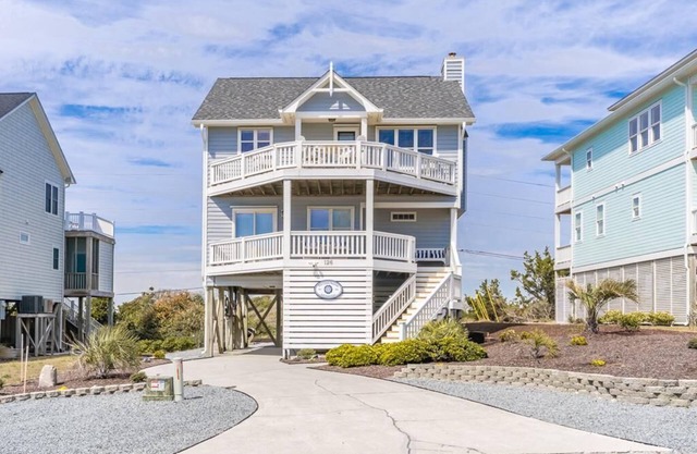 Our Little Seacret - Gorgeous 3BR Home; Easy Beach Access! Community Pool!