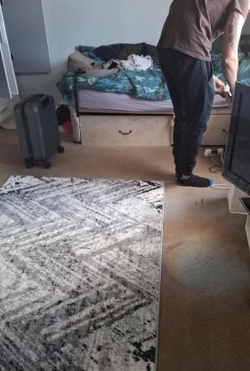 Overnight stay in a home and will share the kitchen and bathroom